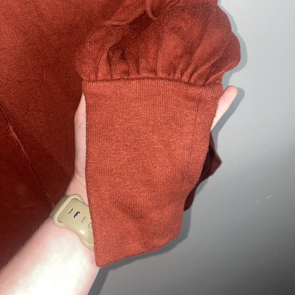 🐆NWT Adorable oversized rust colored cashmere like sweater! - Picture 2 of 8